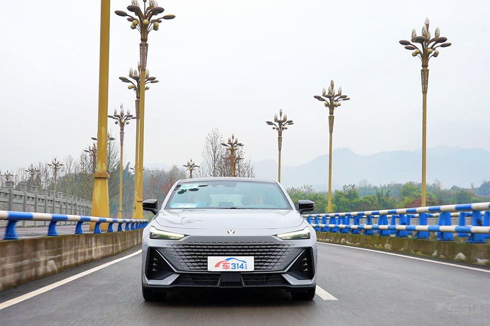 ԇ�{�L��UNI-V һ����ӵ������\(y��n)��(d��ng)�I܇��