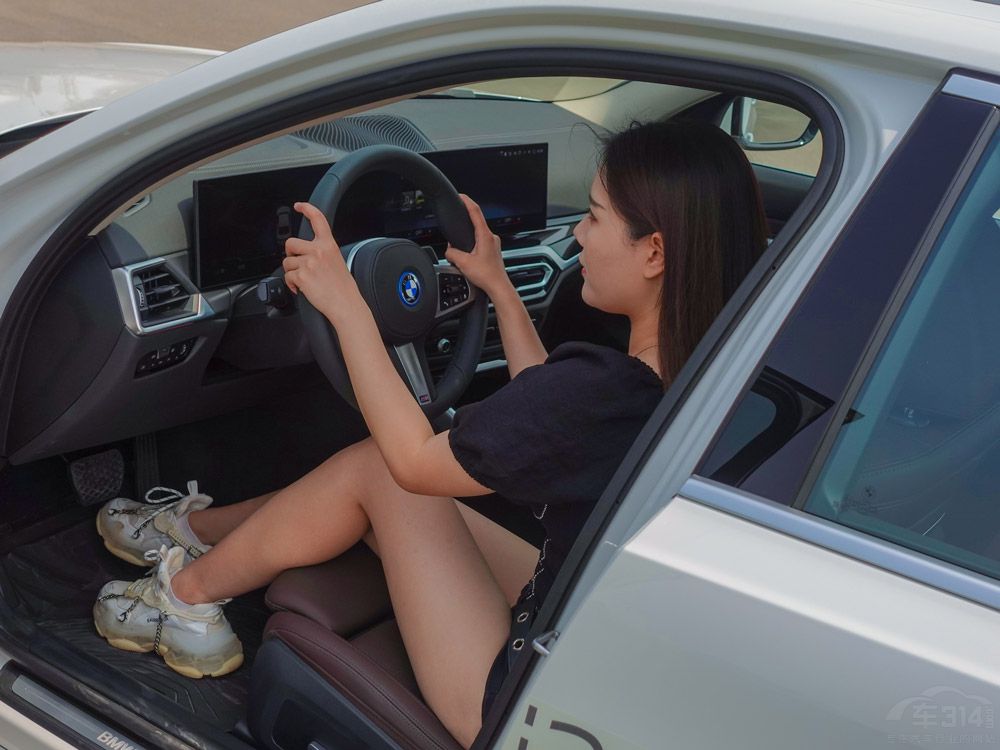 ԇ�{���Ri3 ����Ů��������Z��늄��ͫF