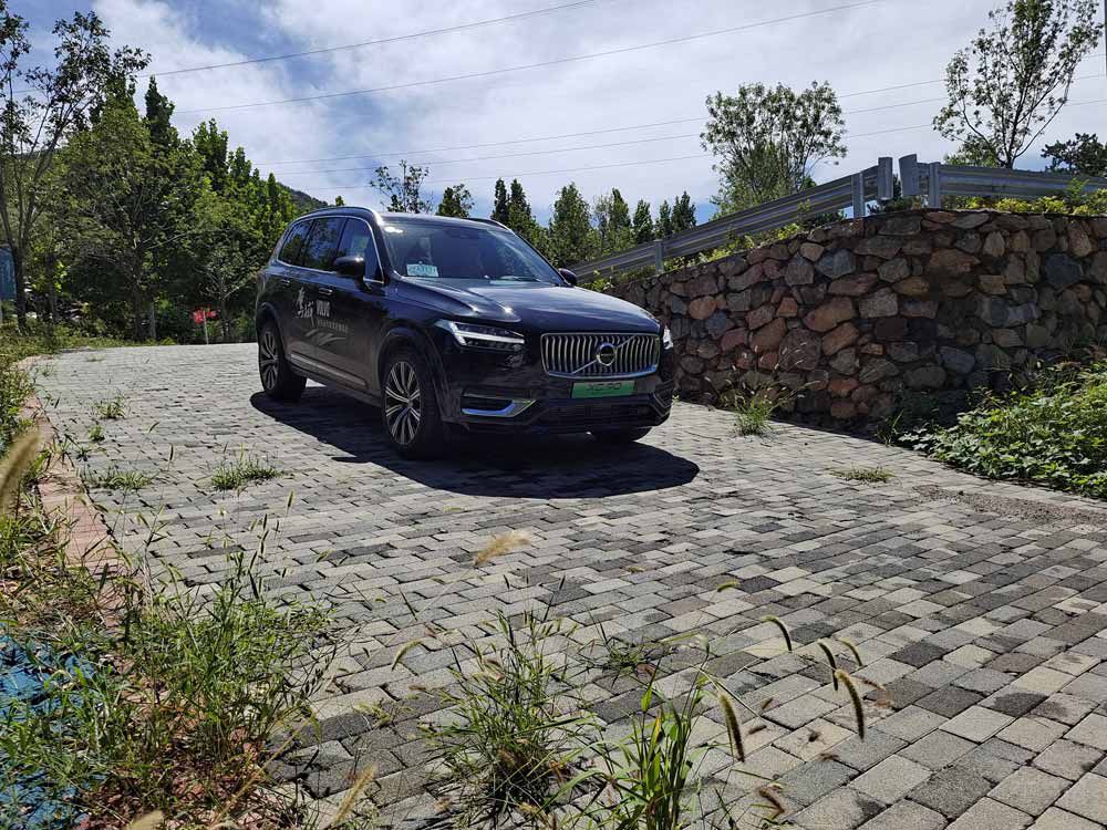 試駕沃爾沃XC90 T8:別具一格的駕控體驗(yàn) 試駕沃爾沃XC90 T8:別具一格的駕控體驗(yàn)