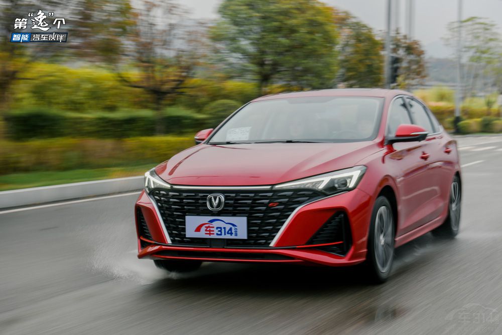 �L(zh��ng)���݄�(d��ng)PLUS���V��ʲô�ǿƼ���(sh��)�����x��