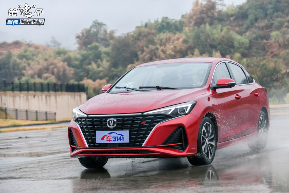 �L(zh��ng)���݄�(d��ng)PLUS���V��ʲô�ǿƼ���(sh��)�����x��