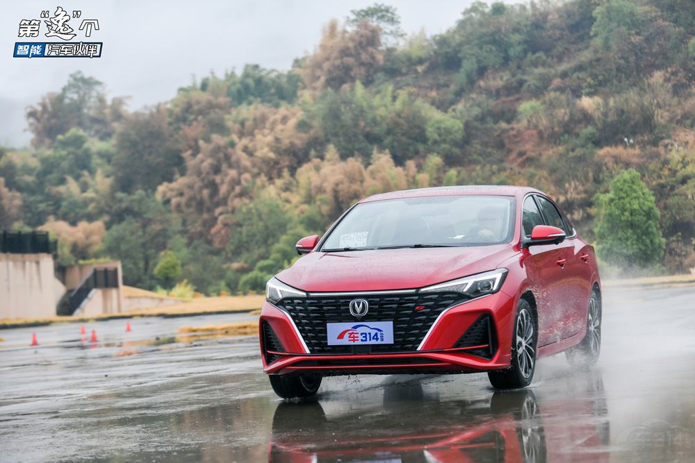 �L(zh��ng)���݄�(d��ng)PLUS���V��ʲô�ǿƼ���(sh��)�����x��