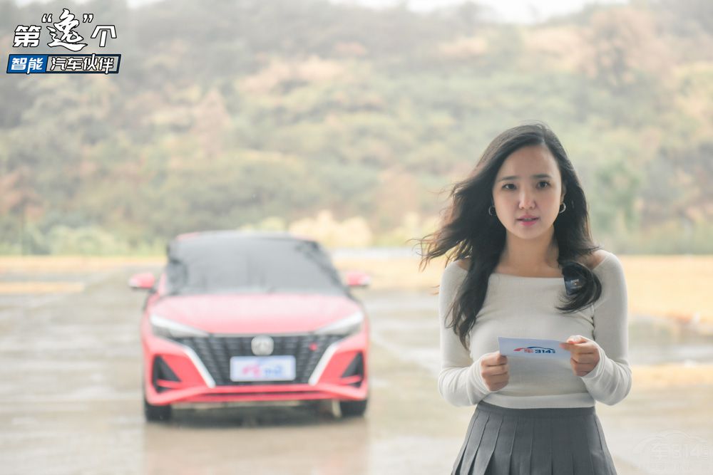 �L(zh��ng)���݄�(d��ng)PLUS���V��ʲô�ǿƼ���(sh��)�����x��