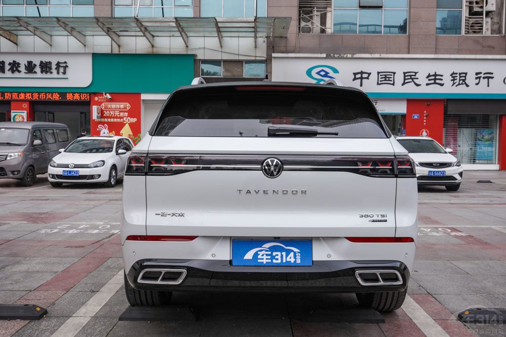 ԇ�{�󱊔�Ѳ��������SUV���Ǽ������B��