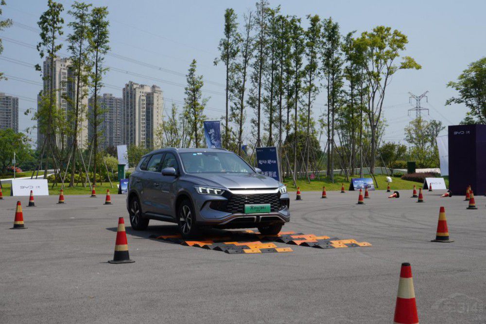 宋Pro DM-i冠軍版四重歷練 展示硬核實(shí)力 宋Pro DM-i冠軍版四重歷練 展示硬核實(shí)力