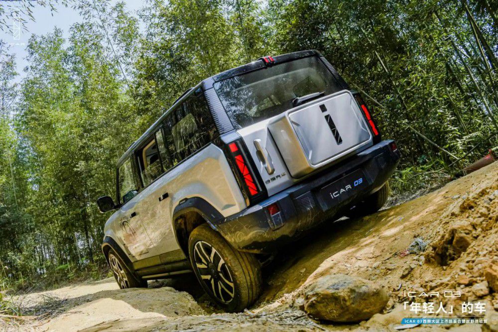  ������������iCAR 03����(zhu��n)�����p�˶���