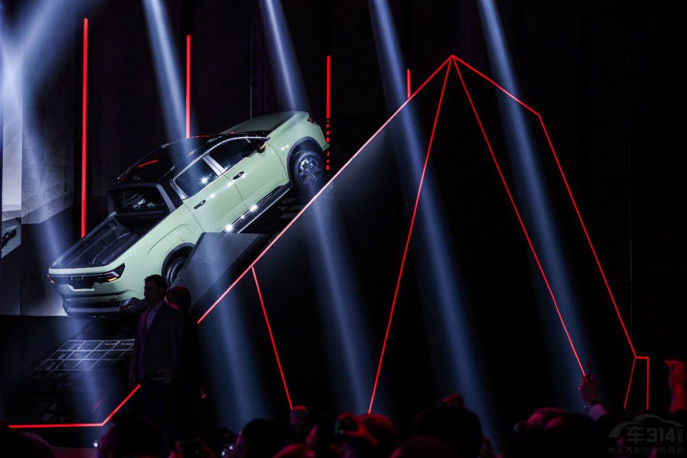 ���_��ƽ�����Ñ􎧁��ˑ����Ԫ��չ��