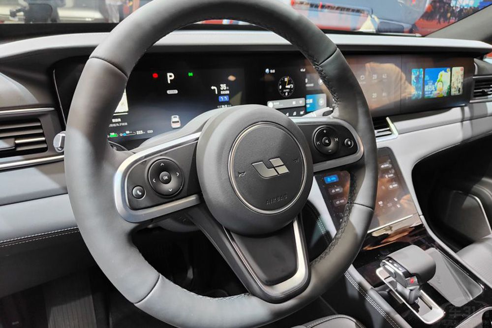 ����M5��������ONE �����ܑ�(zh��n)���ό�����