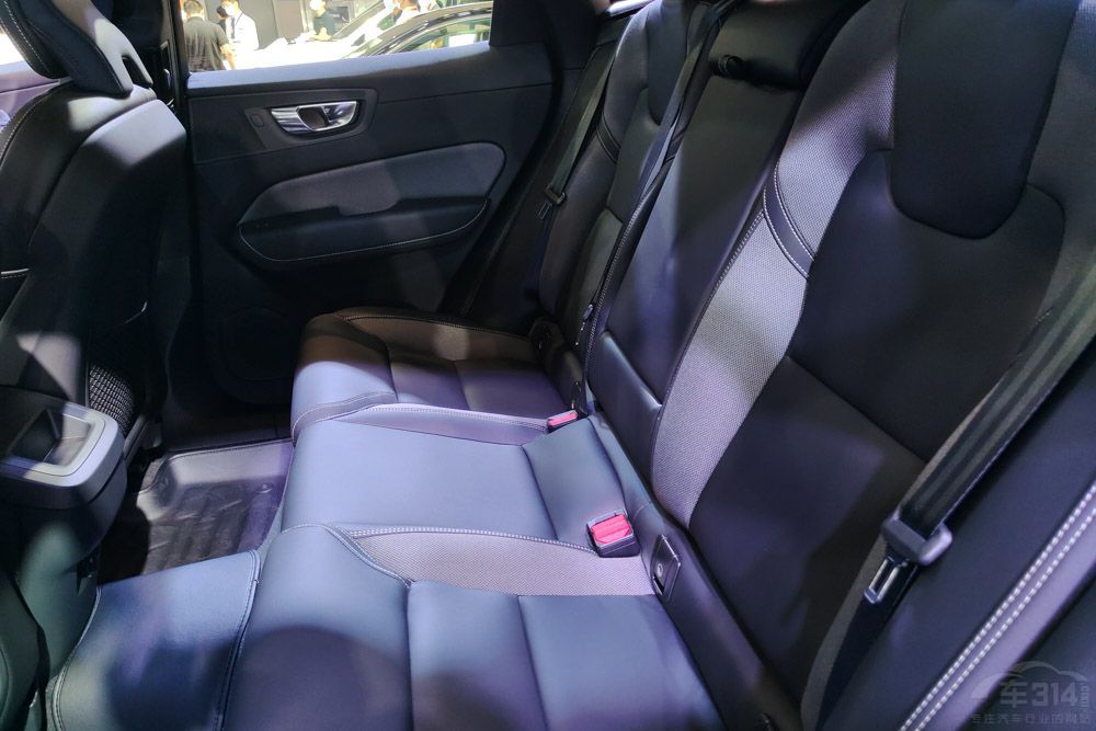 �������ASUV��y�� �l(shu��)�ܫ@�ø�����A��