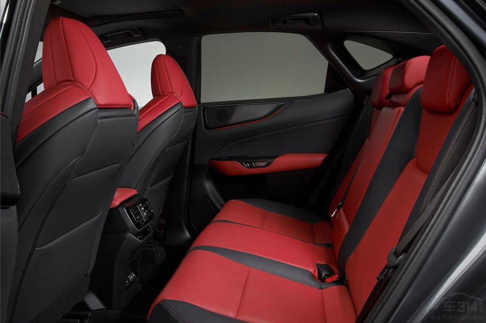 �������ASUV��y�� �l(shu��)�ܫ@�ø�����A��