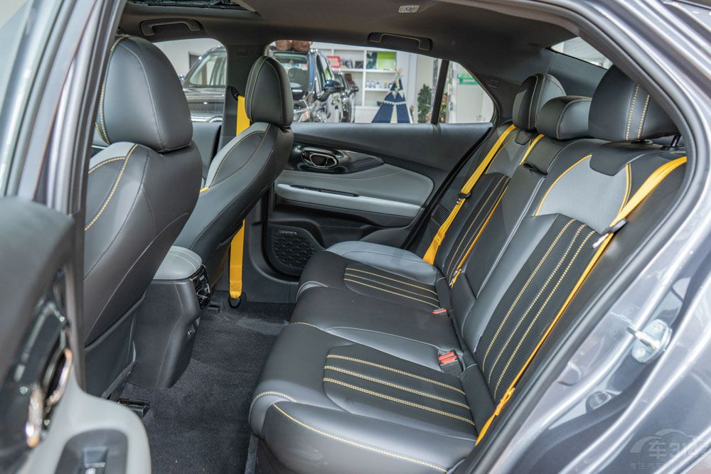 �l�����p�˵�һ���I����UNI-V����Ӱ��