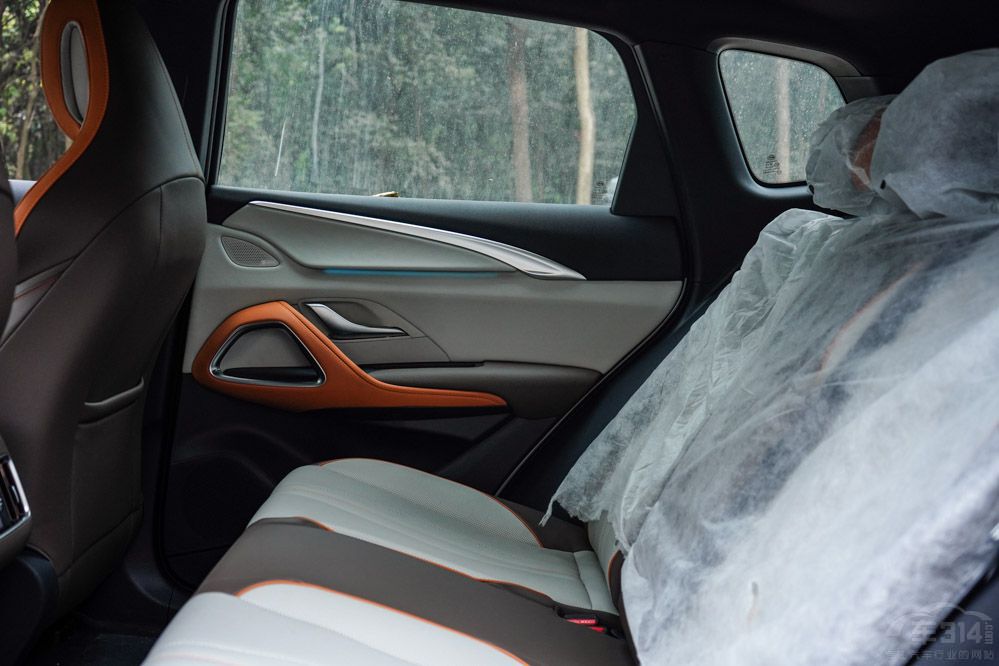 ��Ⱥ�܇���] 2021���@����SUV�����e(cu��)�^(gu��)