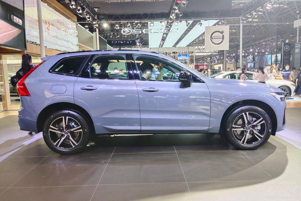 Փ���A����SUV ���Y���R֮��߀���x�l��