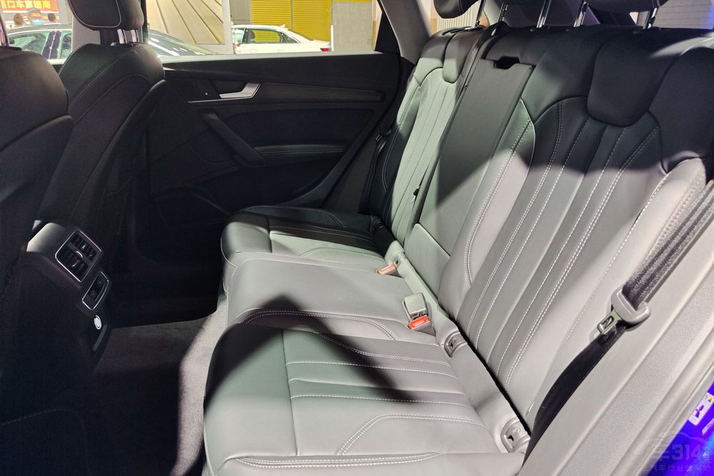 Փ���A����SUV ���Y���R֮��߀���x�l��