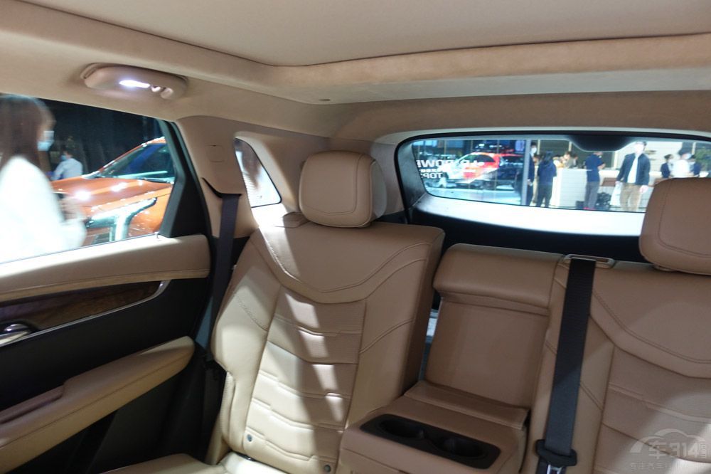 Փ���A����SUV ���Y���R֮��߀���x�l��