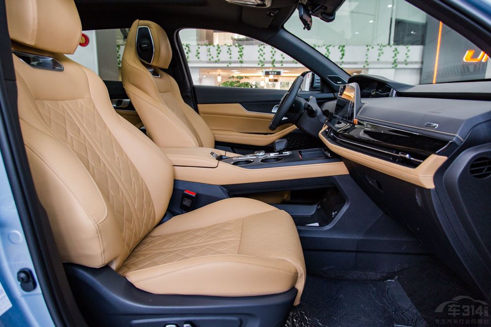 15-20�f����SUV���]�l �@����܇����(y��ng)�e�^