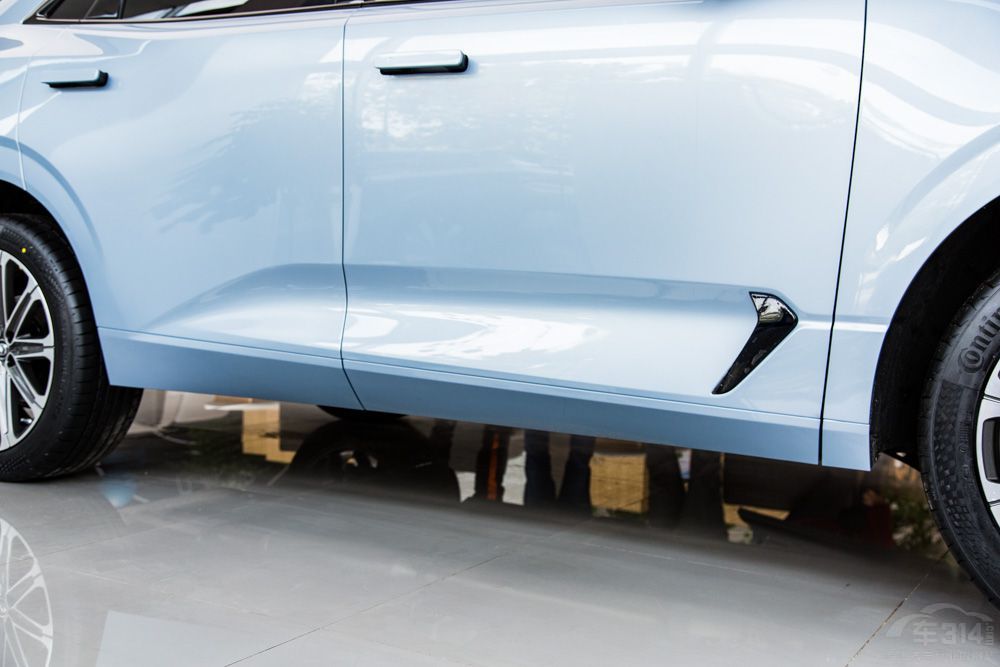 15-20�f����SUV���]�l �@����܇����(y��ng)�e�^