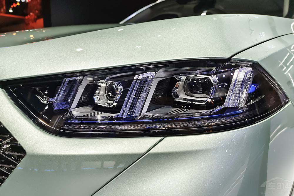 15-20�f����SUV���]�l �@����܇����(y��ng)�e�^