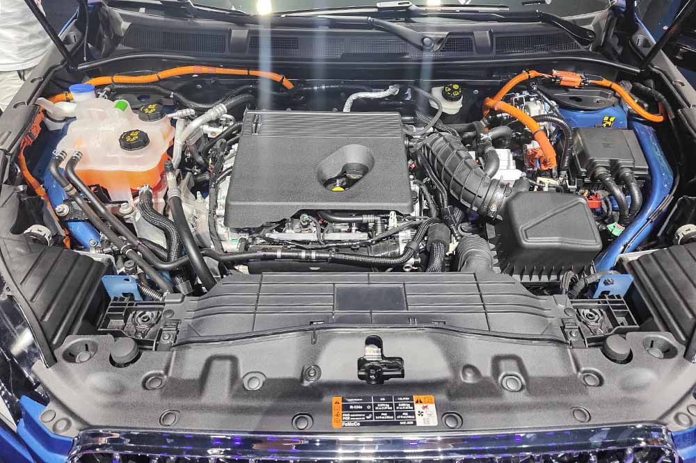 ������Ʒ�|(zh��)SUV��ƴ �x��;����߀��GS8