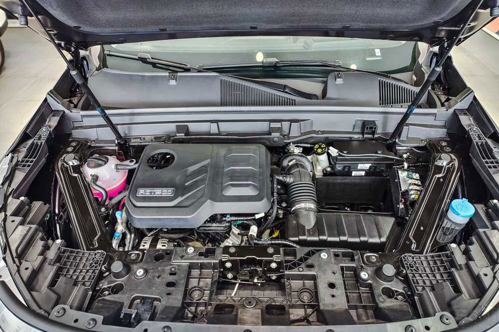 ������Ʒ�|(zh��)SUV��ƴ �x��;����߀��GS8