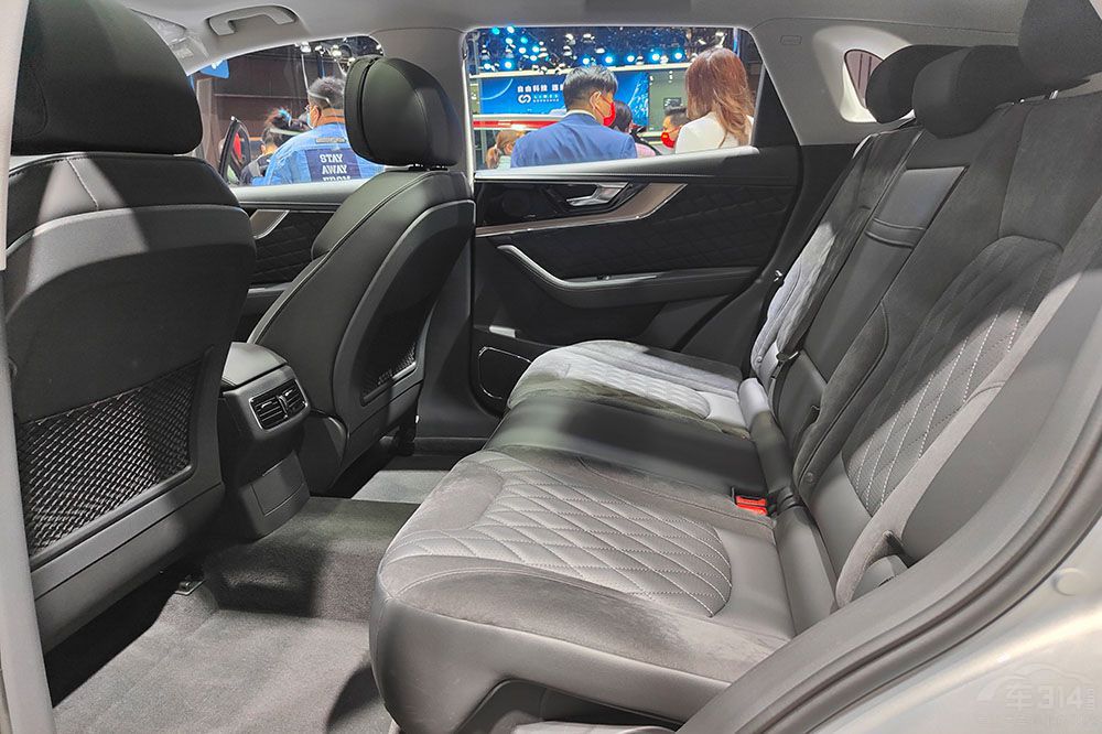 20�f�ISUV���x̽�����t��HS5��ԒҪ�f