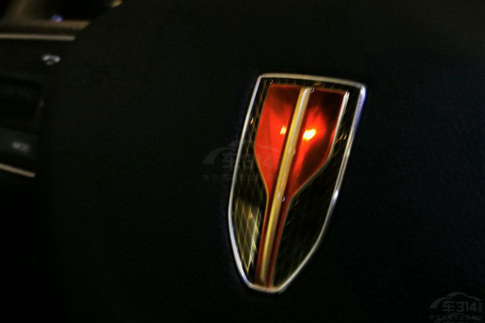 20�f�ISUV���x̽�����t��HS5��ԒҪ�f