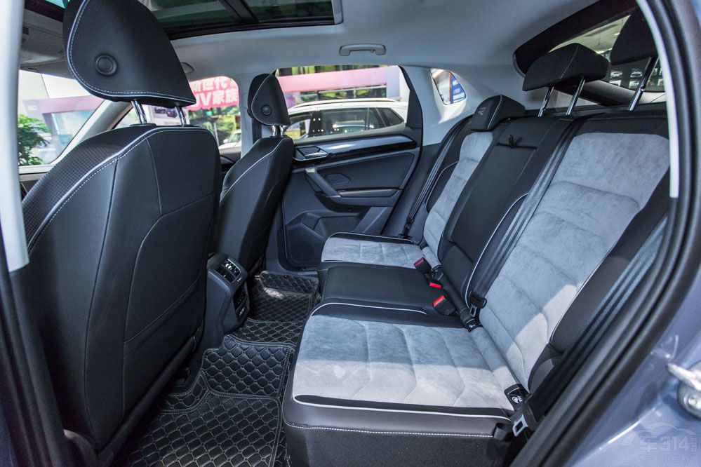 20�f�ISUV���x̽�����t��HS5��ԒҪ�f