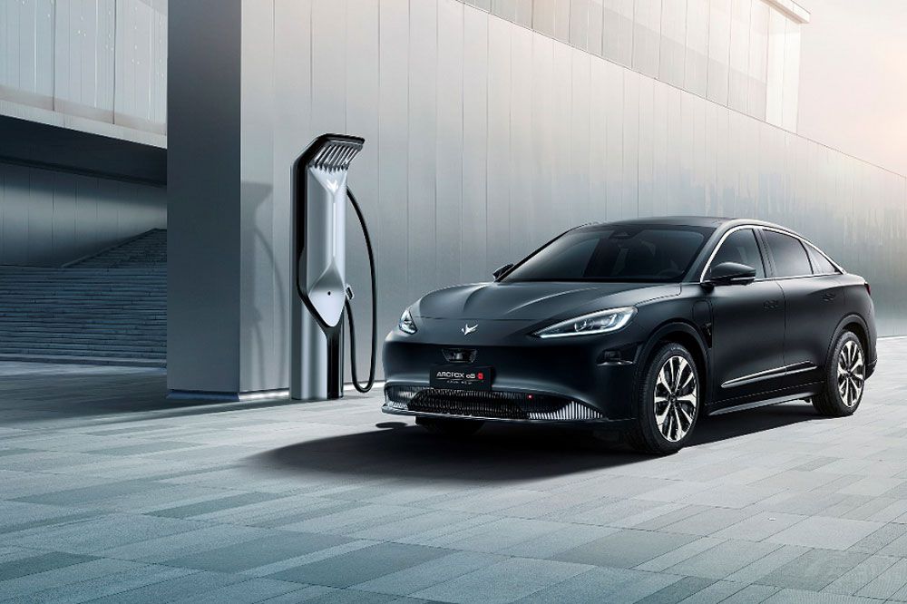 Model 3���Ȱ�����S��С�iP7�������l��