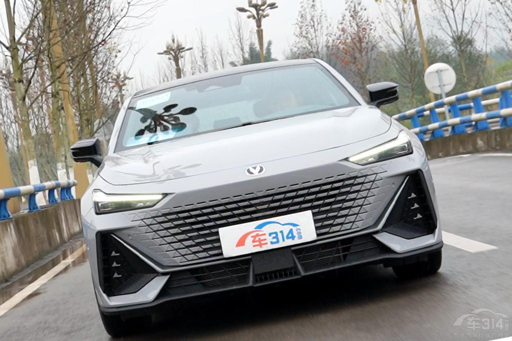 �ܳ��L���±������UNI-V�A����ʽ�_��