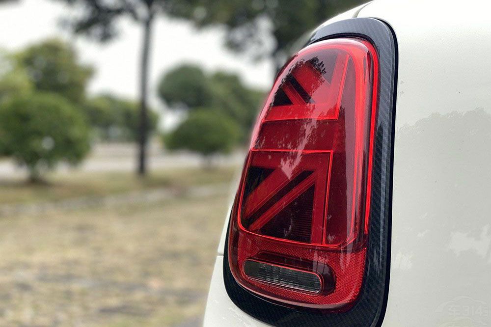 С��Ůϲ�۵�܇�ͱP�c  ����MINI߀���l