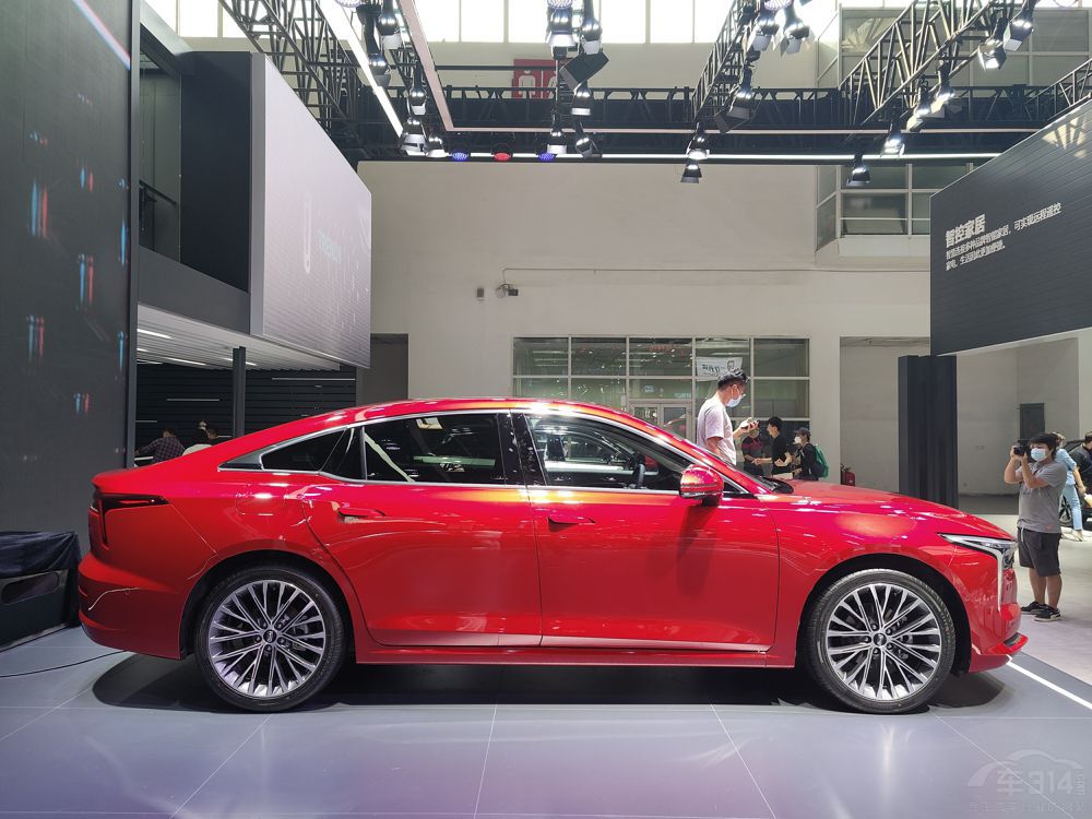 ȫ�µ��������vB70�@C-NCAP���ǰ�ȫ܇