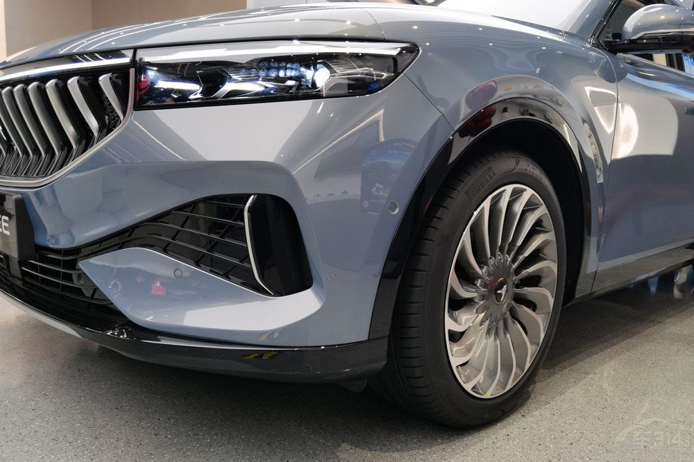 �ɷ���֮�� ����ʽSUV܇�x����߀�Ǎ��D��