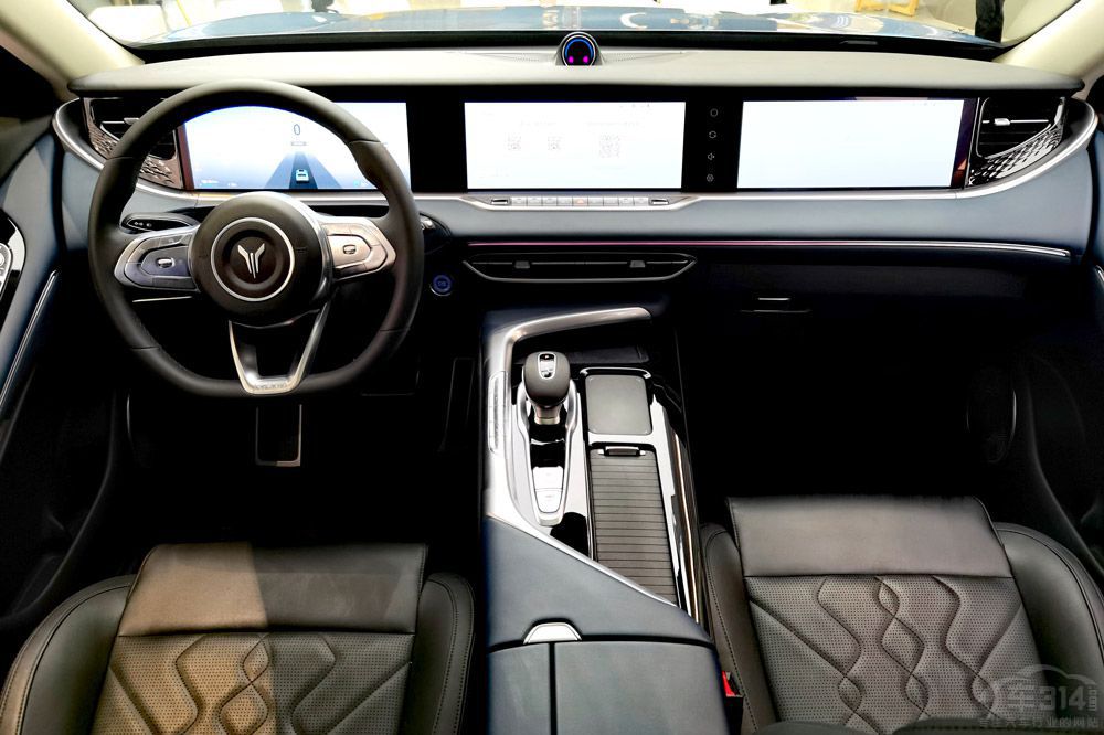 �ɷ���֮�� ����ʽSUV܇�x����߀�Ǎ��D��