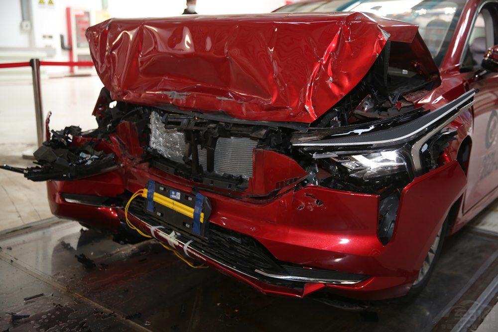 ȫ�µ��������vB70�@C-NCAP���ǰ�ȫ܇