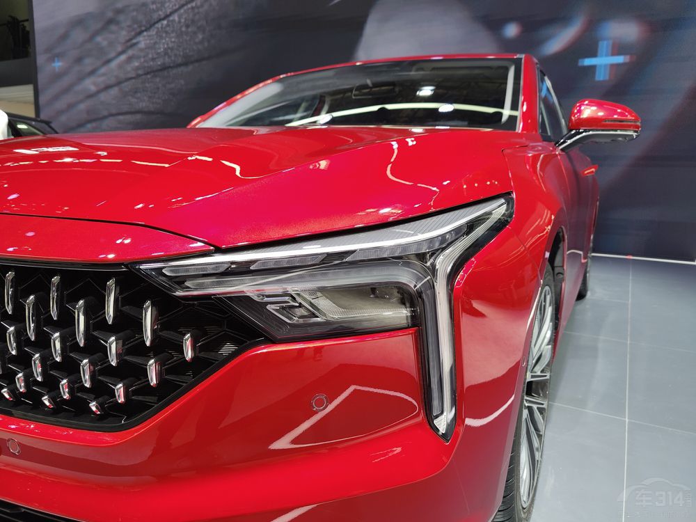 ȫ�µ��������vB70�@C-NCAP���ǰ�ȫ܇