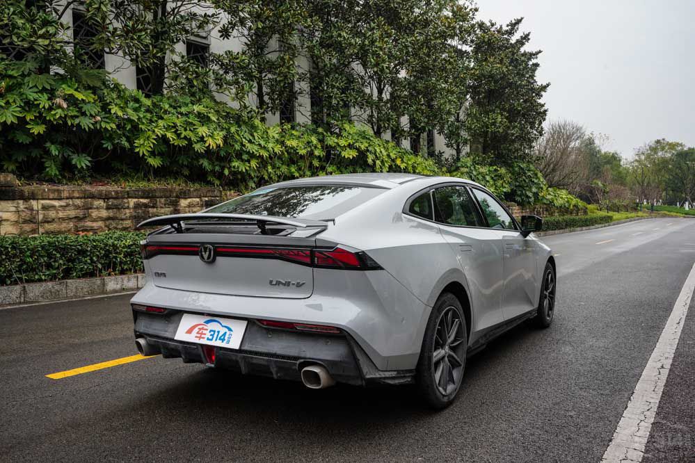 �P(p��n)�c(di��n)���˚���������I���L(zh��ng)��UNI-V�I(l��ng)㕣�