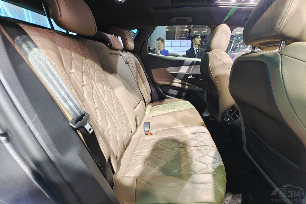 ������ֵ�� �@������YSUV���ö�߀���e