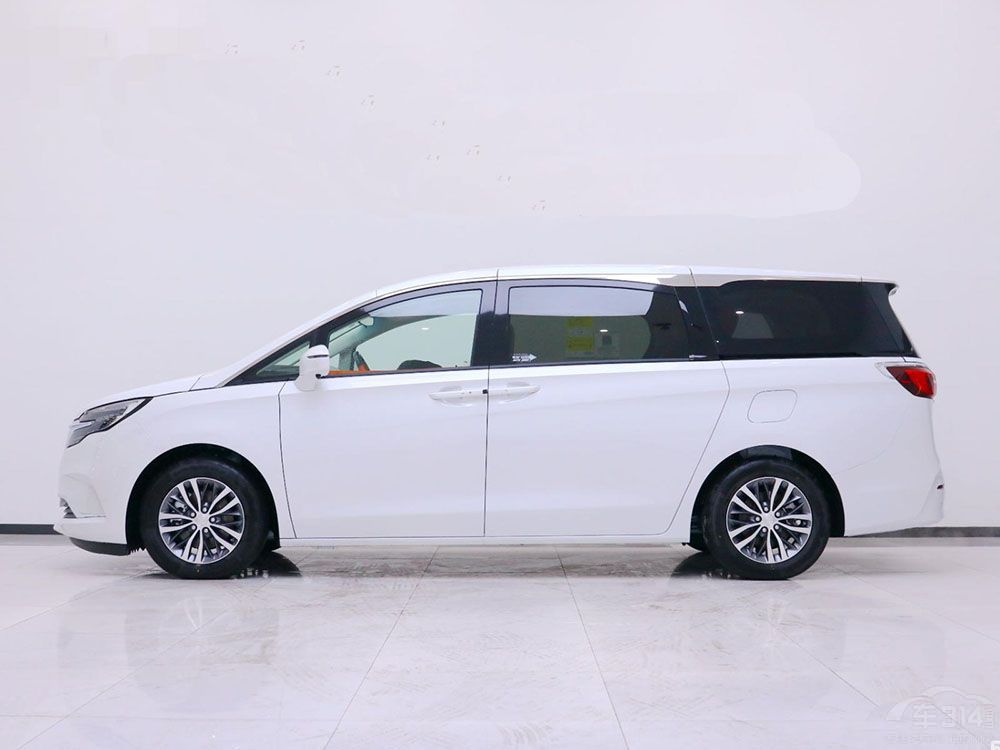 �N���ӽ� ����M8���Ȅe��GL8�Ѓ�(y��u)�݆���