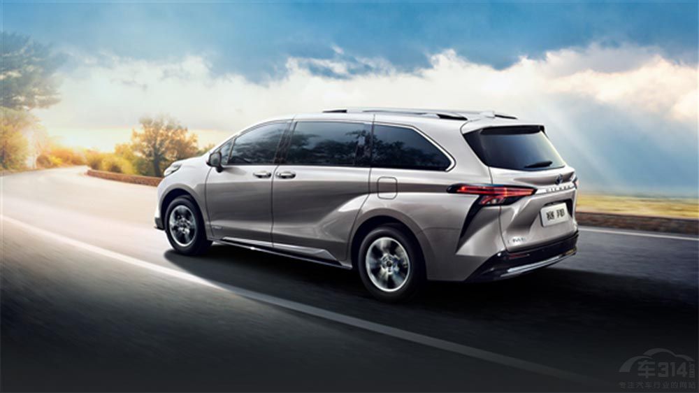 �д���SUV�ı�ƴ �S��ِ�Ǻ͍��D�����