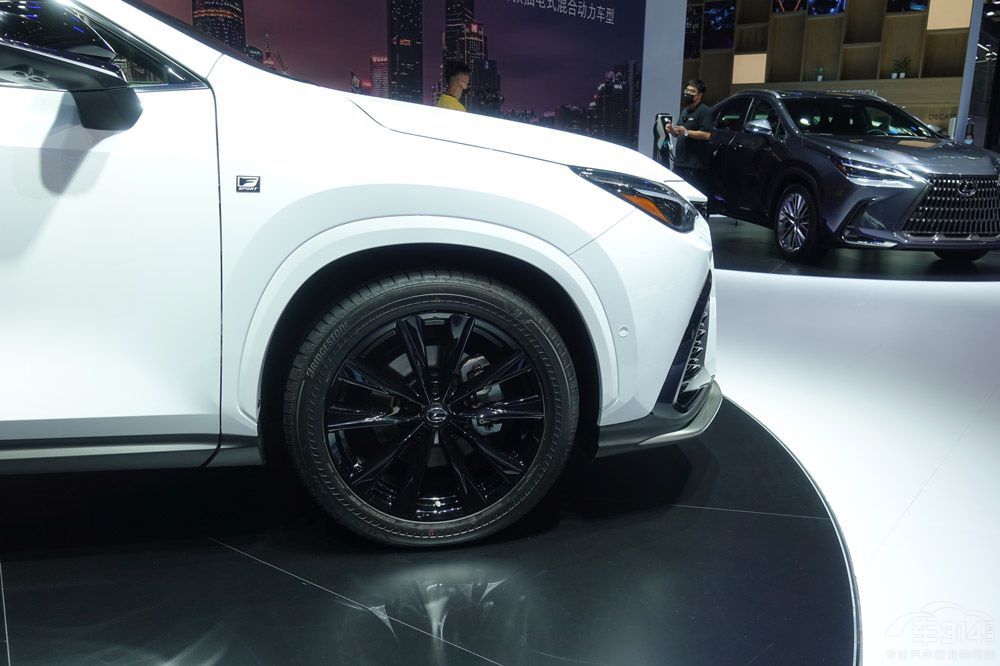 ��ʮ�f���A����SUV��ô�x���@�ɿ��˽���