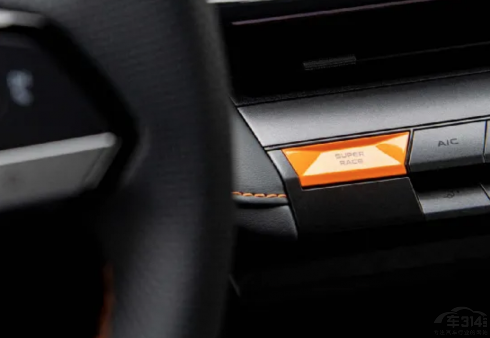 ���ǂ�(g��)��֮�x���L��UNI-V��˼���l������