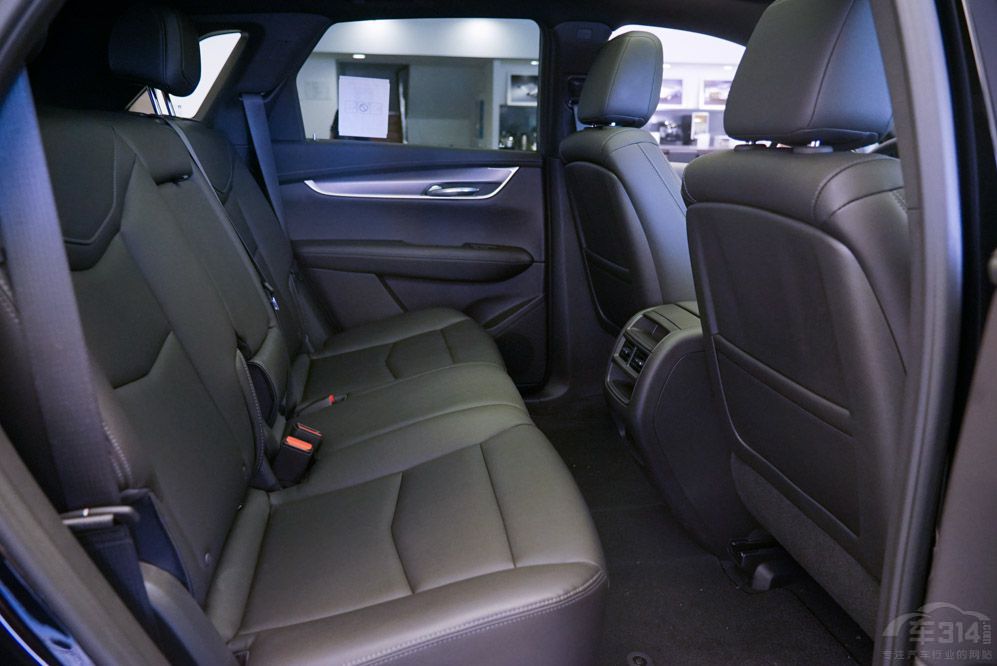 �֠���XC60��(du��)�ȄP������XT5 �����]����