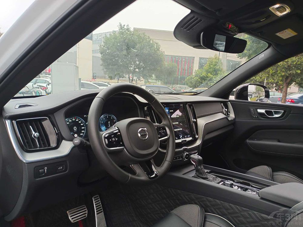 �֠���XC60��(du��)�ȄP������XT5 �����]����