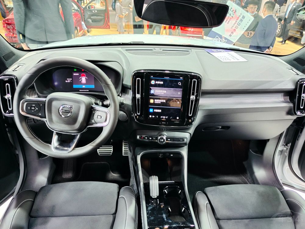 ��ϵ�c���W���A���Q XC40��CR-V��ô�x��