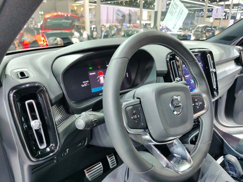 ��ϵ�c���W���A���Q XC40��CR-V��ô�x��