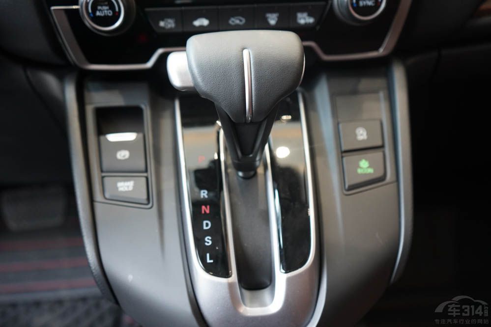 ��ϵ�c���W���A���Q XC40��CR-V��ô�x��