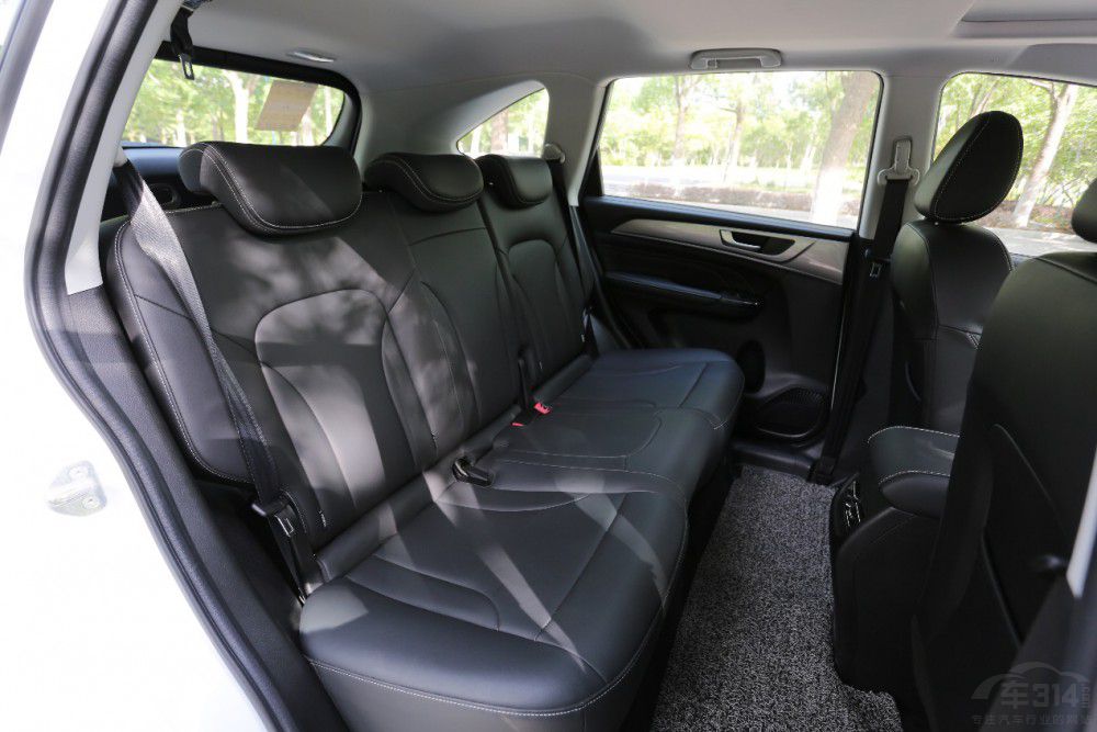 ����M6 PLUS VS �����ǳ� �����p�匦�Q