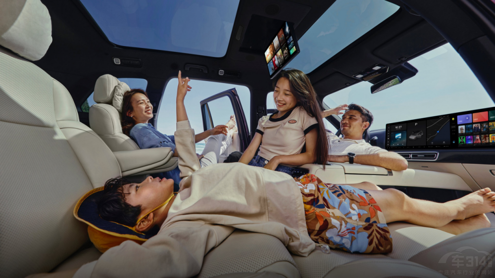 ��м����ONE ����M7�c����L9������Σ�