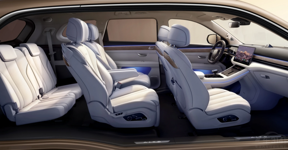 ��м����ONE ����M7�c����L9������Σ�