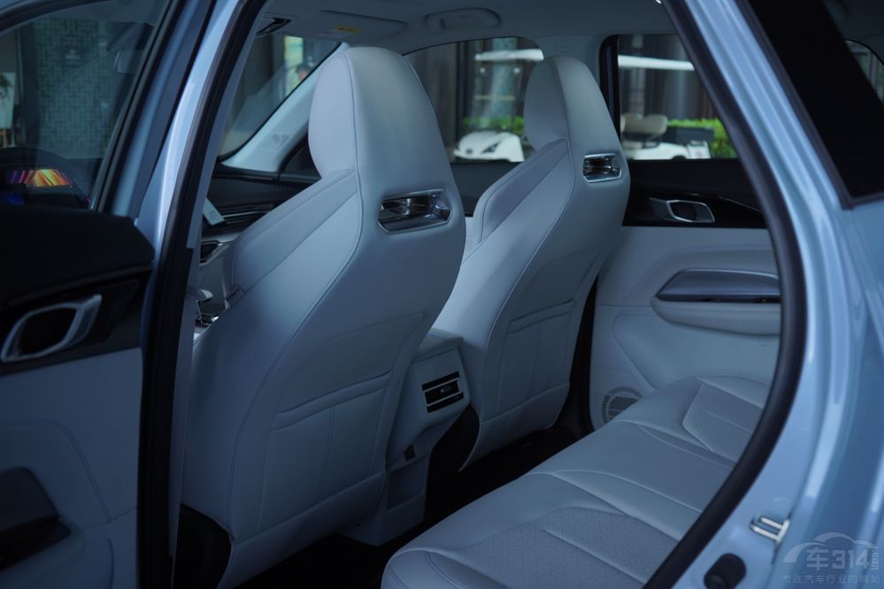 ���ϻ��SUV �W��Z6 iDD������Pro DM-i